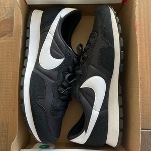 Brand new Nike Air Pegasus 83 in Black